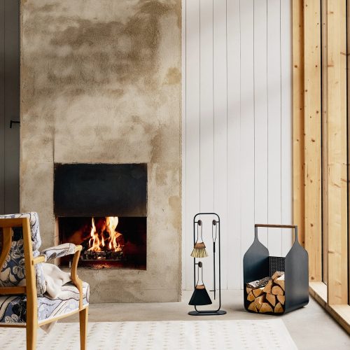 Eldvarm-Fumi-Log-Holder-Noir-Lifestyle2